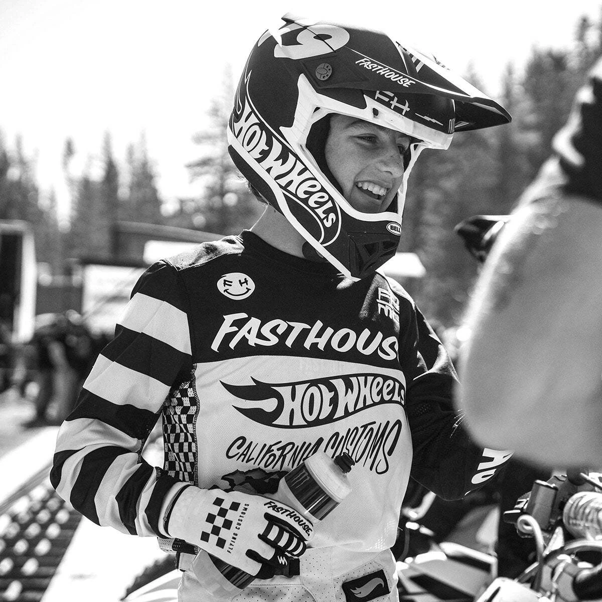 Hot Sale 🛒 Fasthouse Grindhouse Hot Wheels Youth Jersey - Black/White - XS 👏 - Image 3