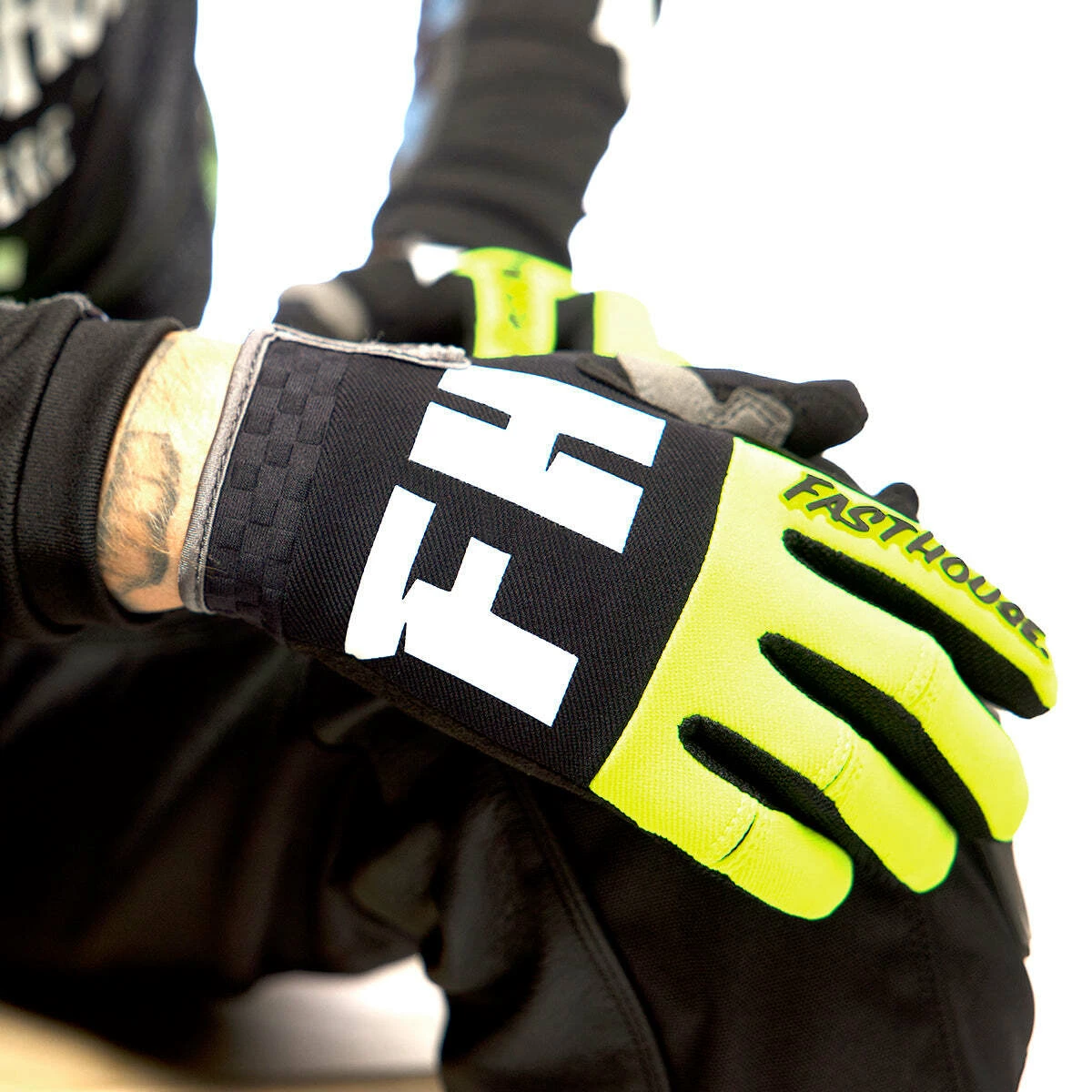 Top 10 ๐ Fasthouse Speed Style Remnant Gloves - Black/Yellow - S ๐ - Image 4