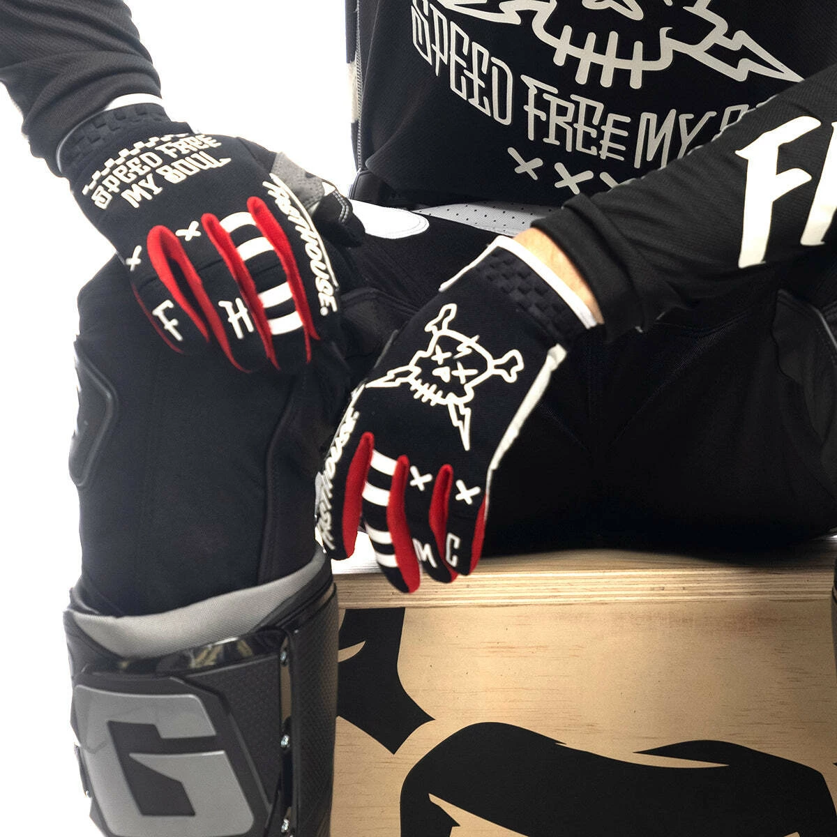 Wholesale ๐ฏ FASTHOUSE SPEED STYLE AKUMA GLOVES - BLACK - SM ๐ - Image 4